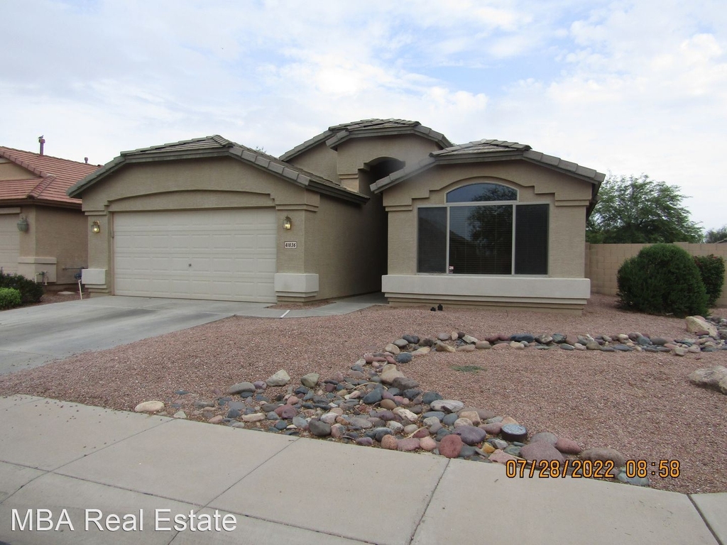 41836 W Colby Dr - Photo 0