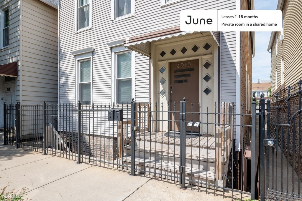 2010 S Loomis Street, Chicago, Il, 60608 - Photo 21