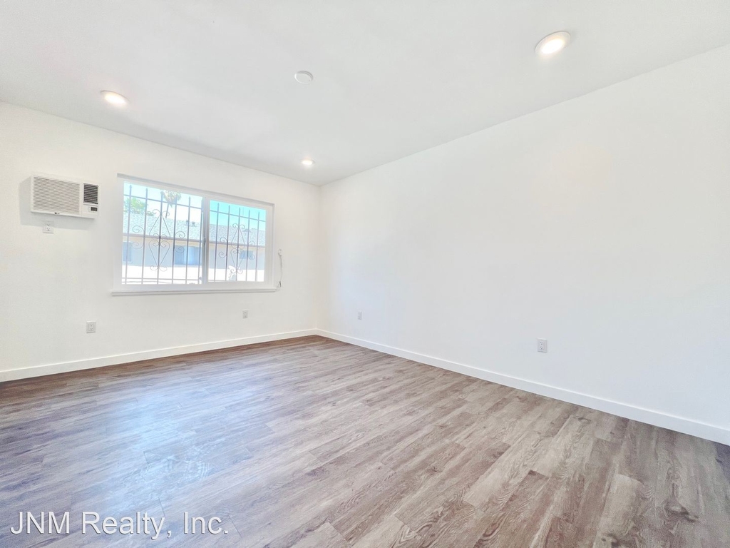 3930 Nicolet Ave. - Photo 12