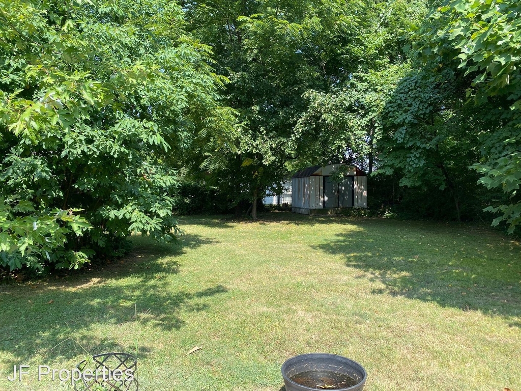 1515 Huntington Dr - Photo 10