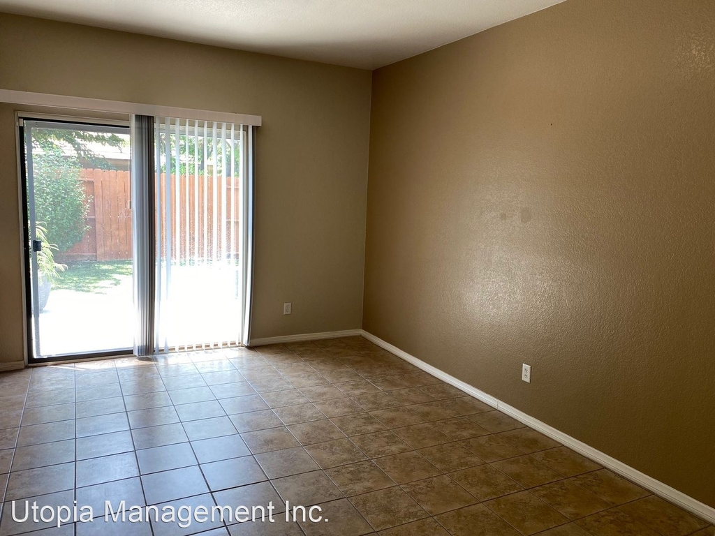 45533 Pickford Ave. - Photo 6