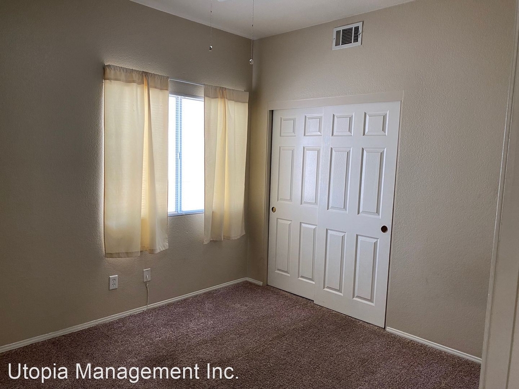 45533 Pickford Ave. - Photo 12
