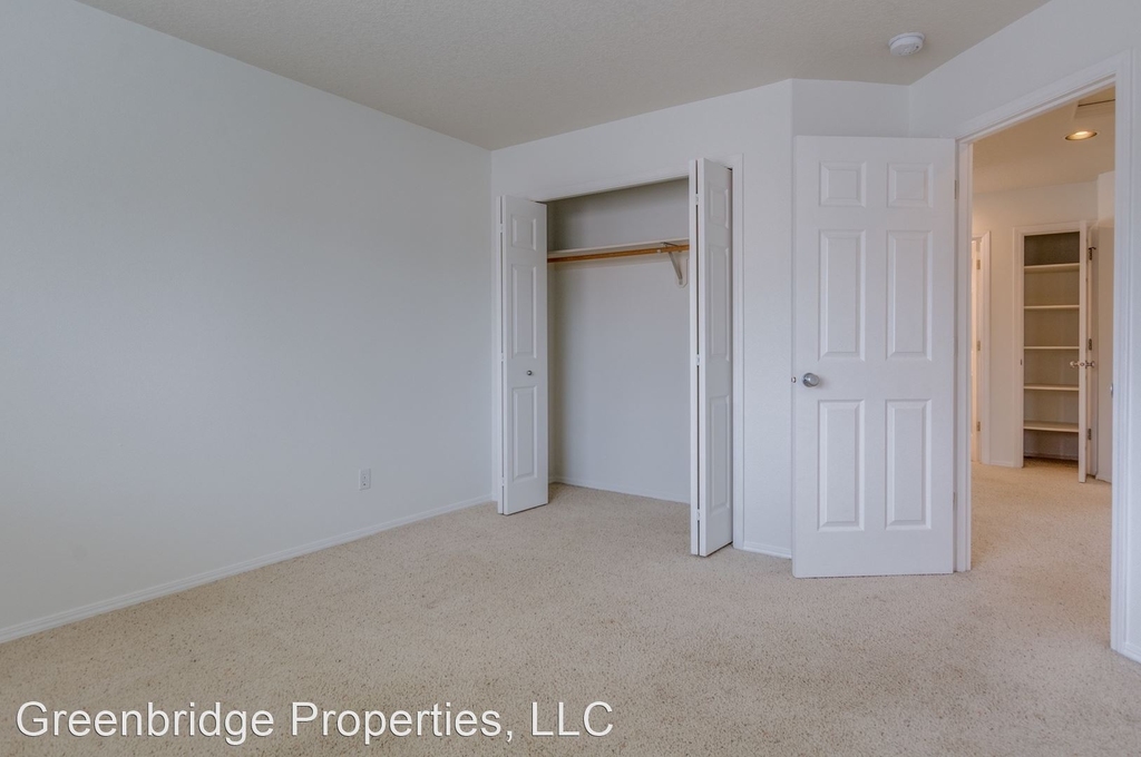 572 Ne 63rd Avenue - Photo 26