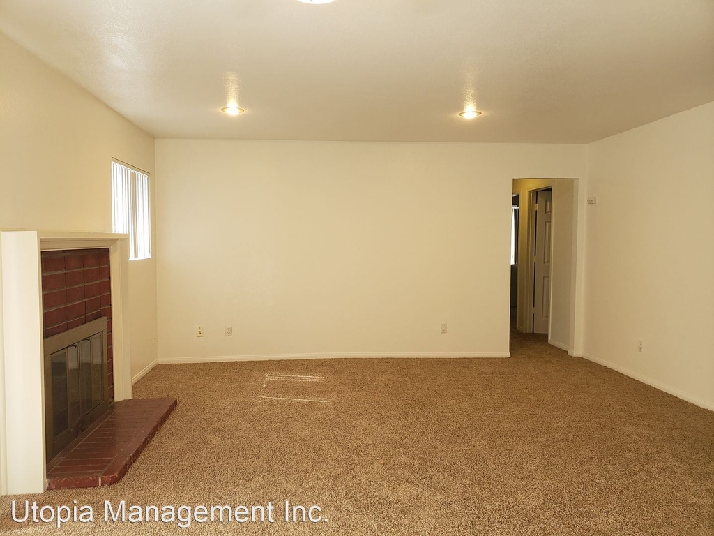 12913 Carriage Road - Photo 6