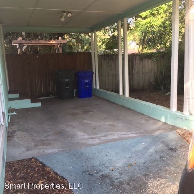 1026 Palmetto St E - Photo 2