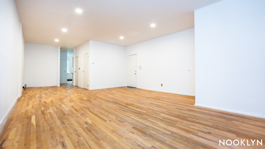 302 Bedford Ave #2 - Photo 1