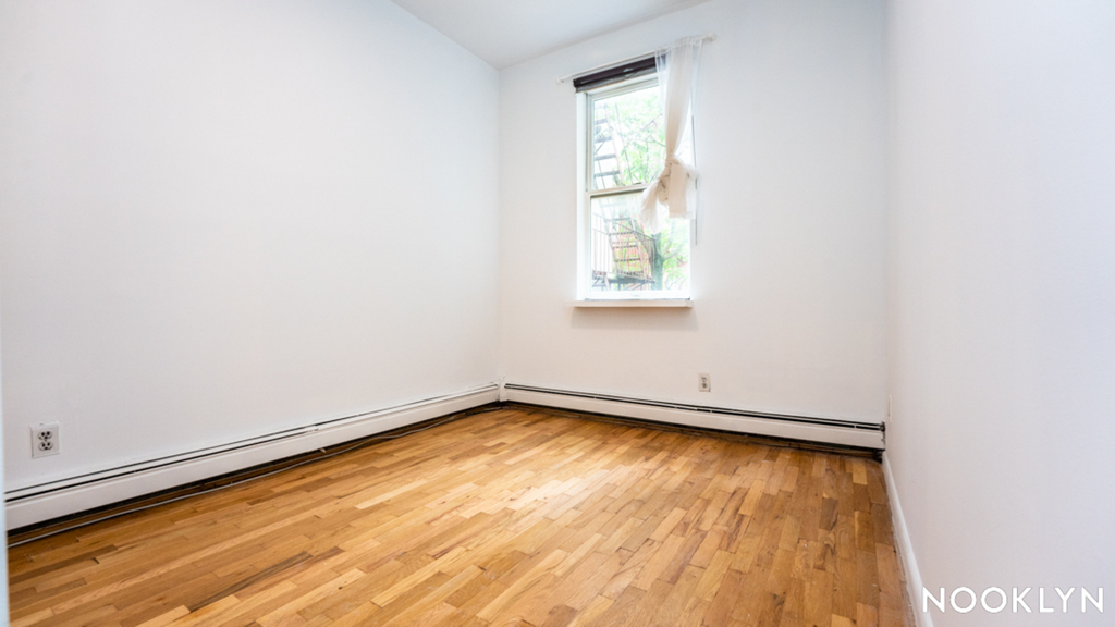 302 Bedford Ave #2 - Photo 9