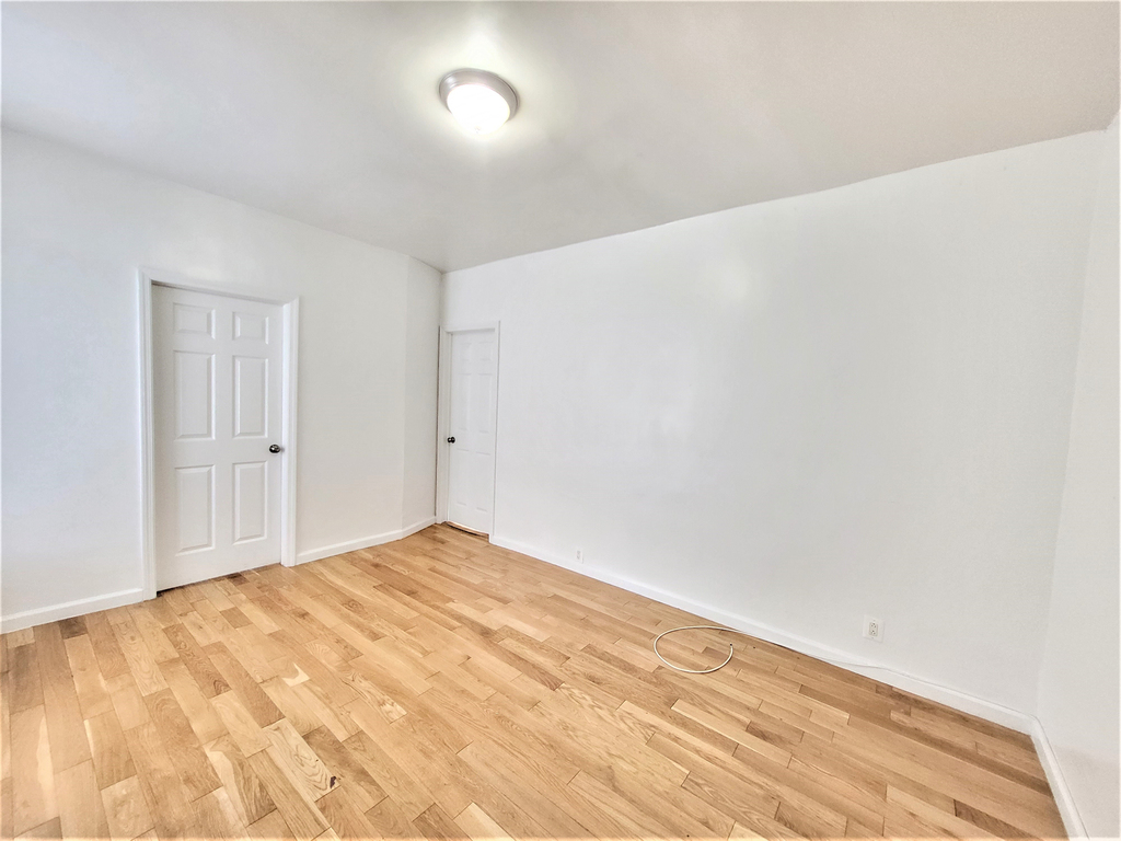 319 East 108th Street - Photo 5