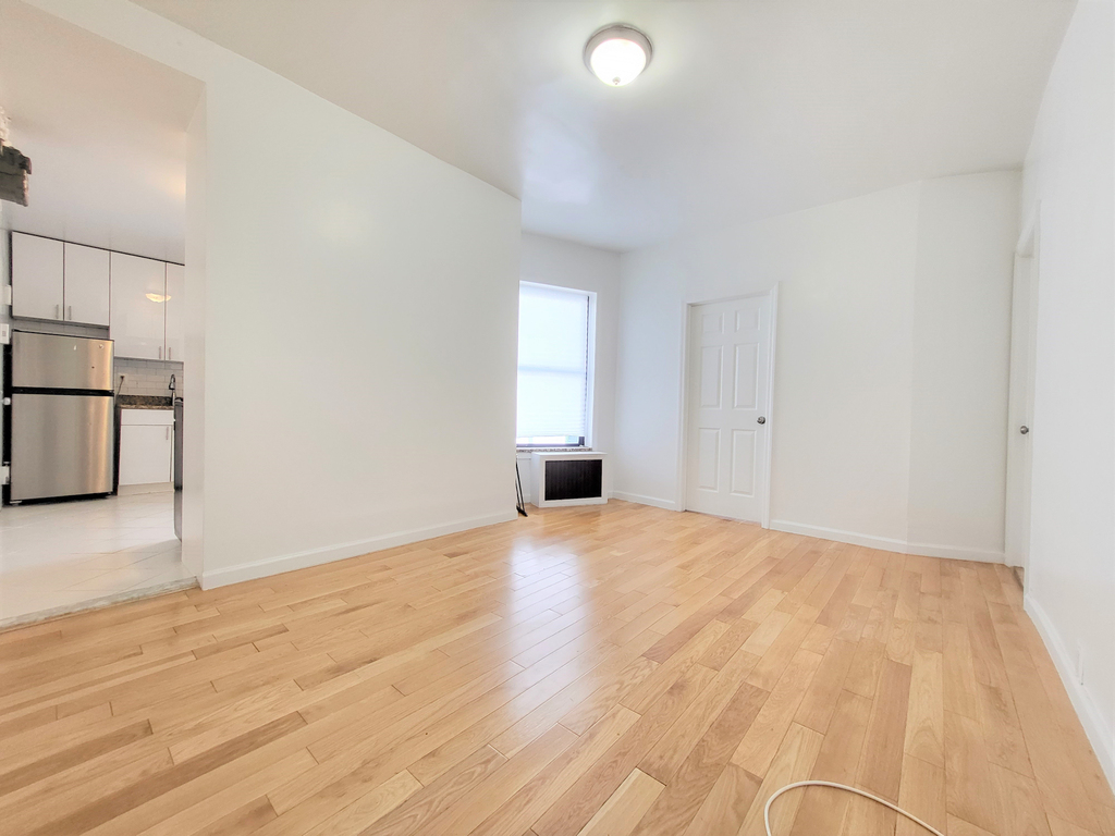 319 East 108th Street - Photo 3