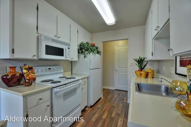 1452 162nd Ave - Photo 0