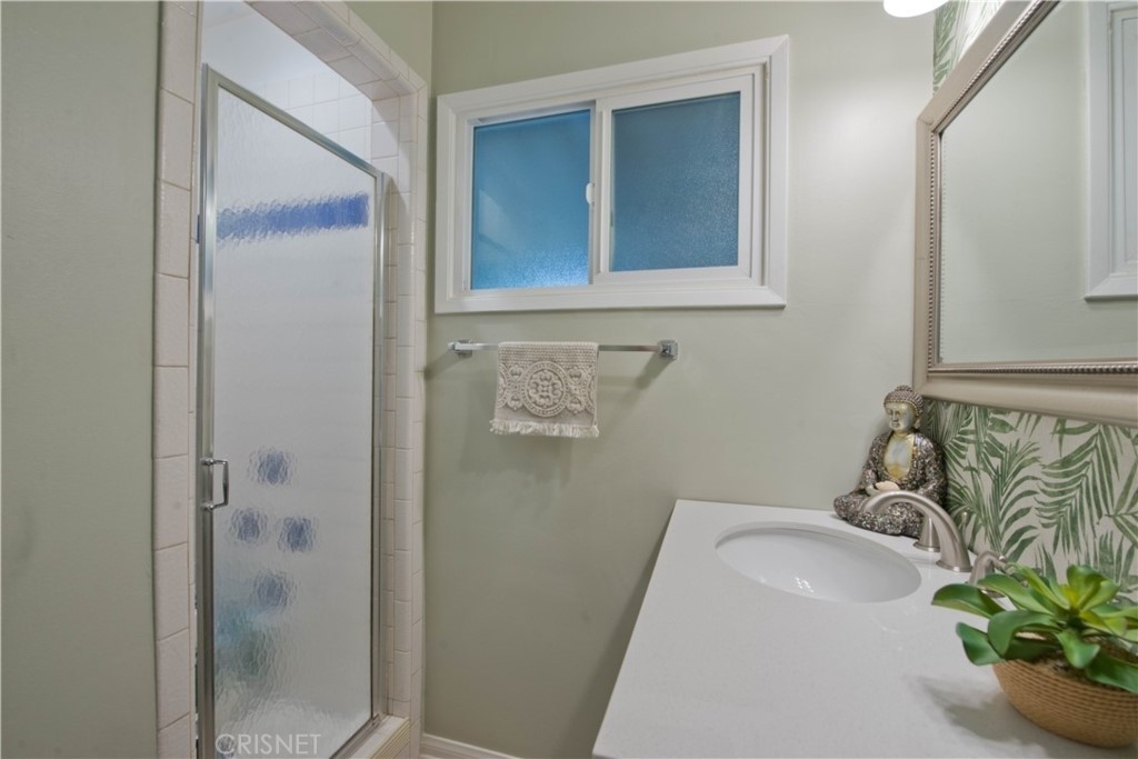 7901 Quimby Avenue - Photo 9