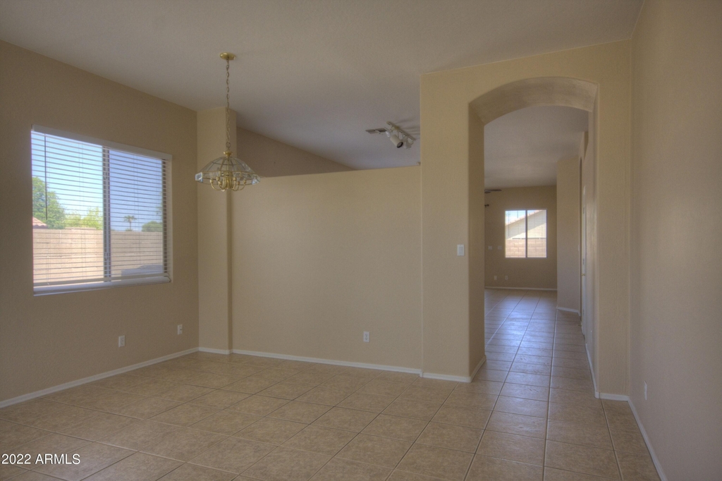 8776 W Adam Avenue - Photo 2