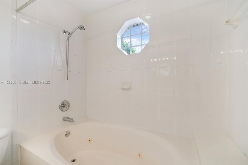 9465 Sw 77th Ct - Photo 5