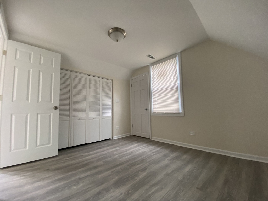 3657 W Oakdale Avenue - Photo 14