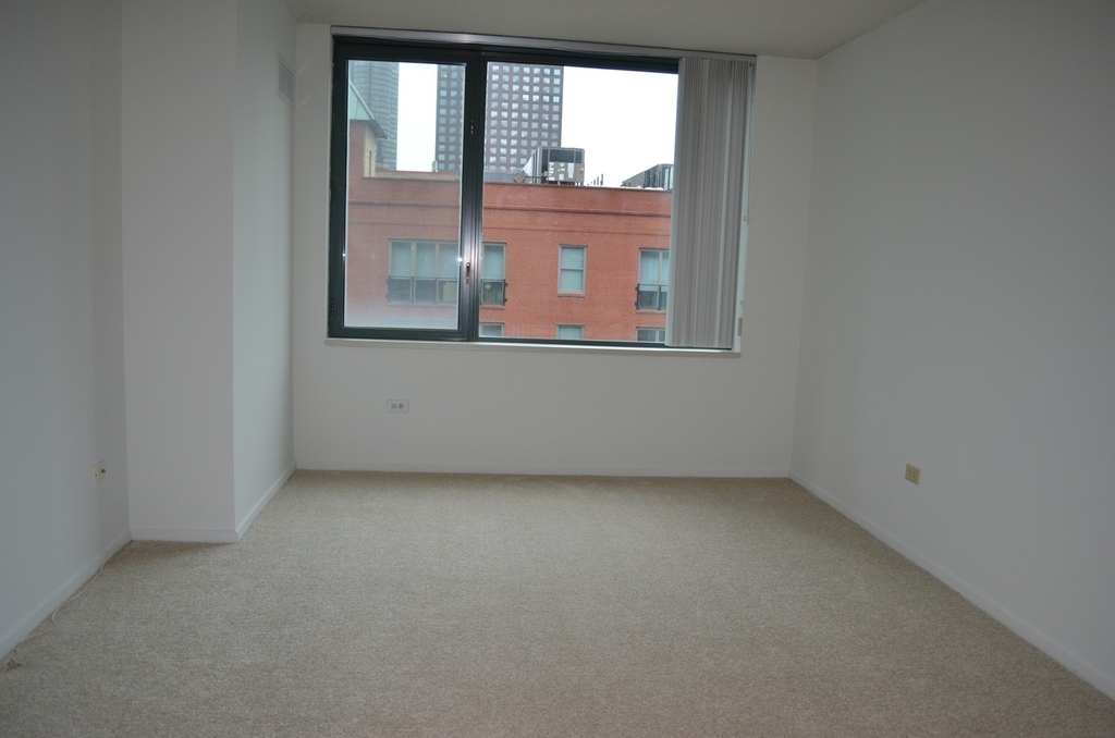 480 N Mcclurg Court - Photo 6