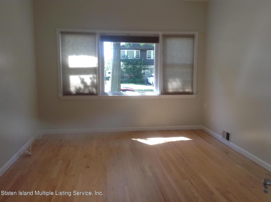 387 Woolley Avenue - Photo 2