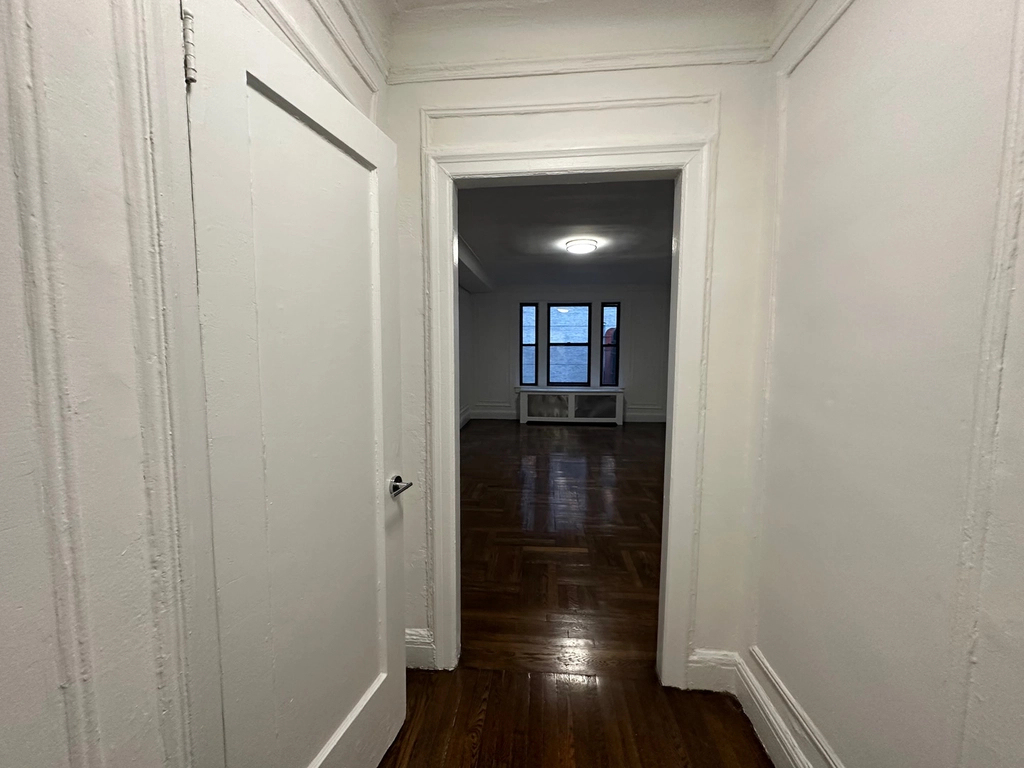 Lexington Avenue - Photo 3