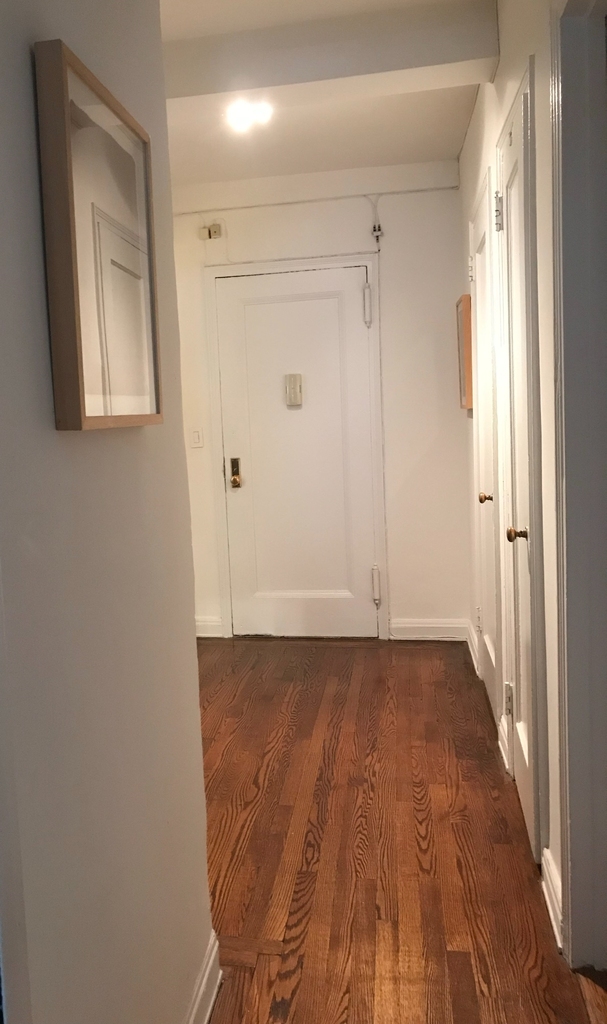 460 West 24th Street - Photo 7