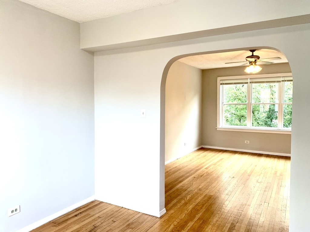 2807 N Springfield Avenue - Photo 3