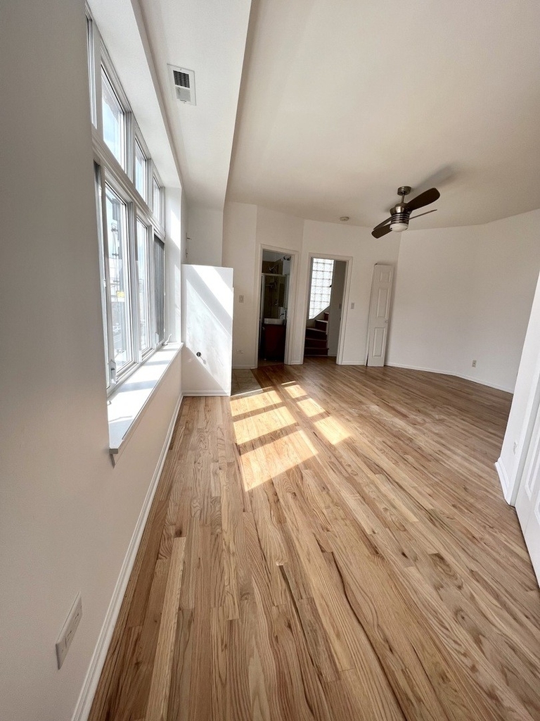 2429 N Clybourn Avenue - Photo 8