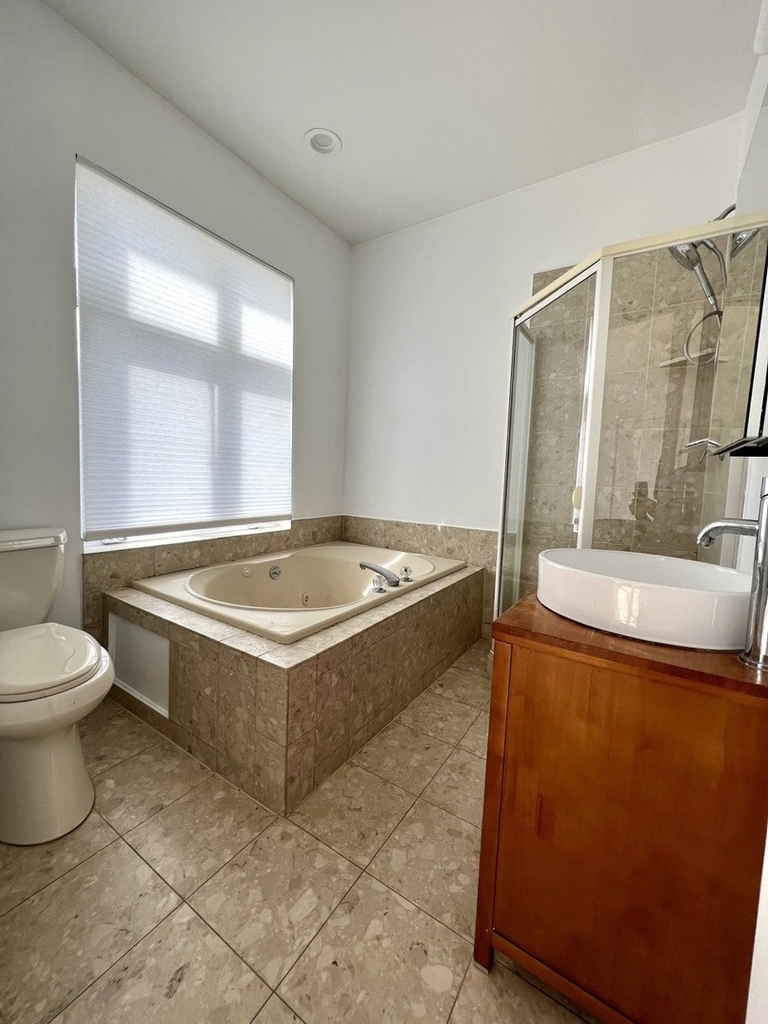 2429 N Clybourn Avenue - Photo 9