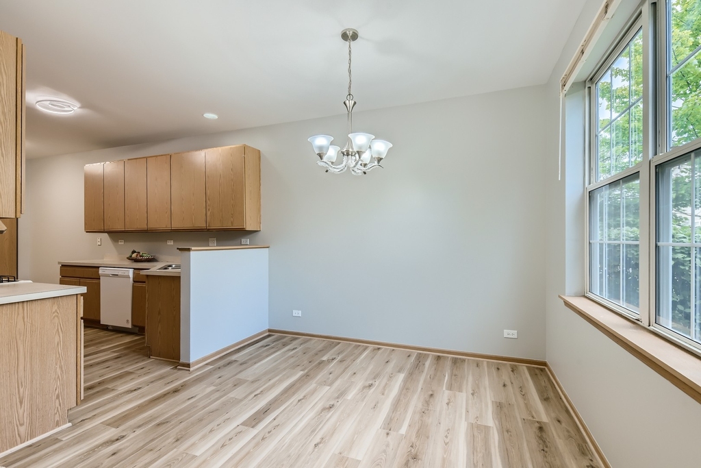 2494 Hillsboro Boulevard - Photo 5