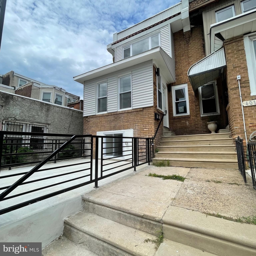 4015 Brown Street - Photo 0