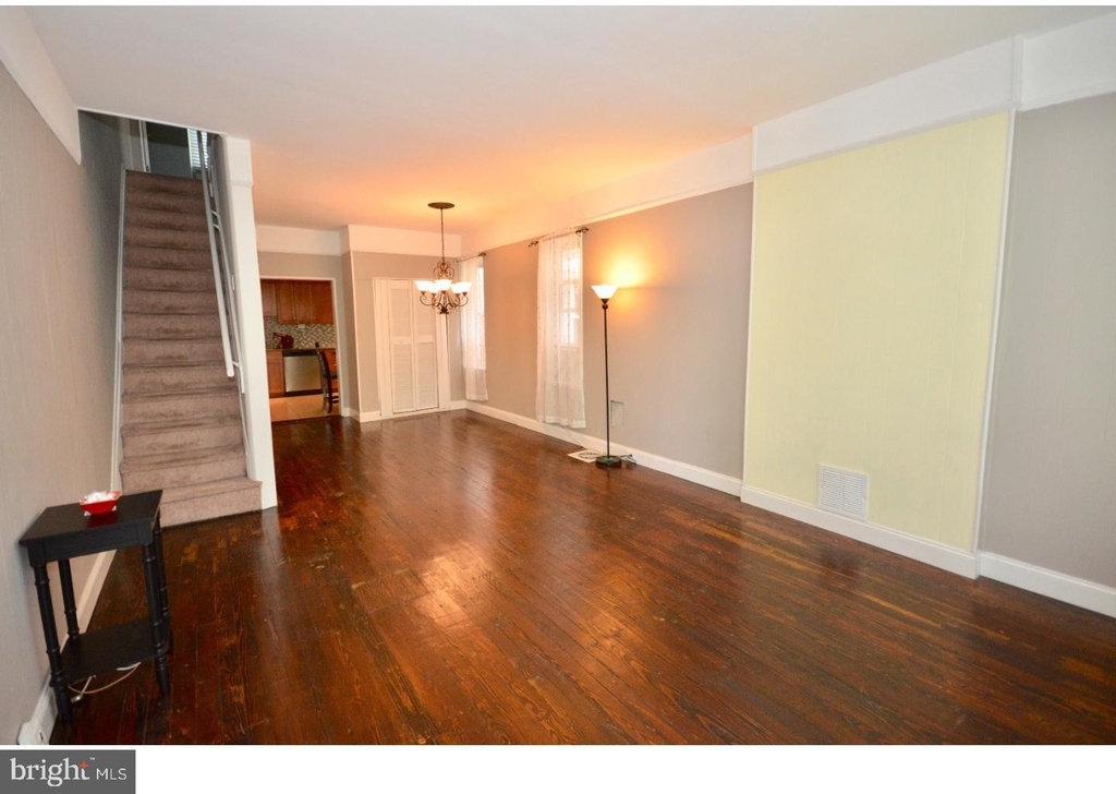 26 Lincoln Avenue - Photo 2