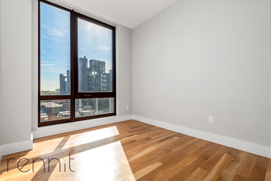 31 Debevoise Street - Photo 6