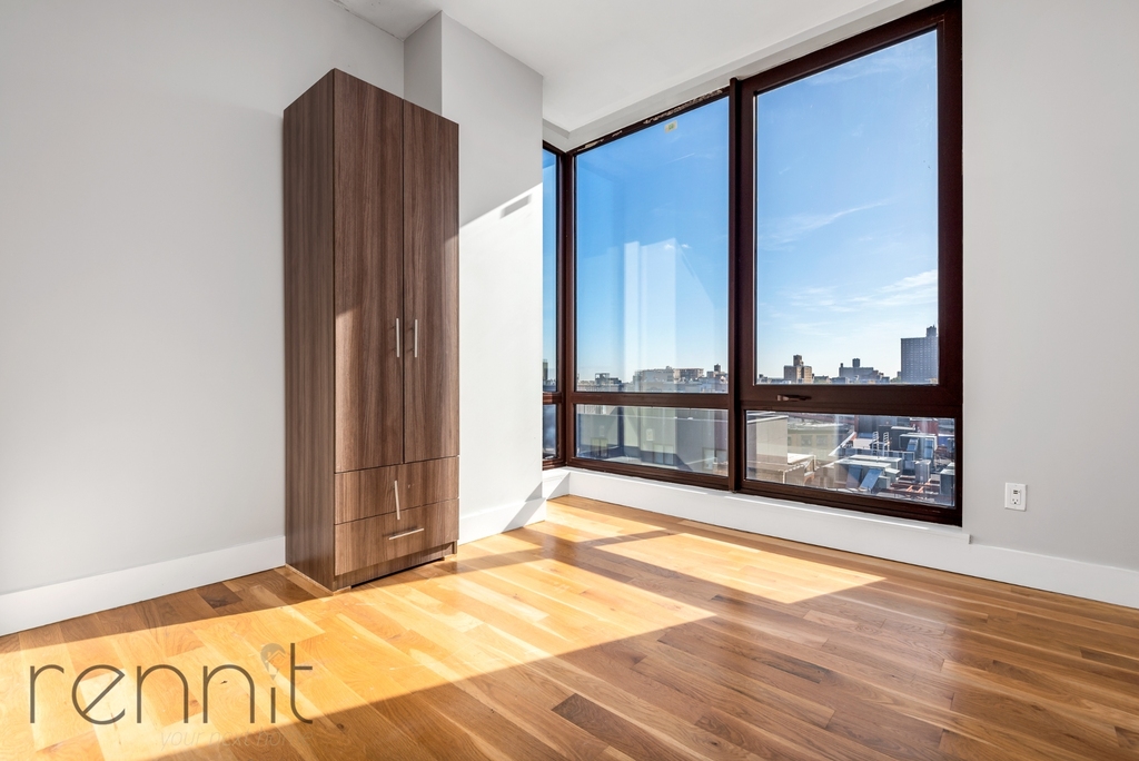 31 Debevoise Street - Photo 5