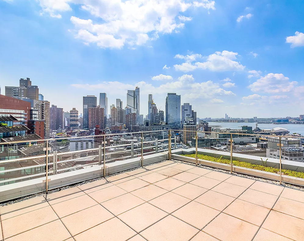 554 West 54th Street - Photo 4