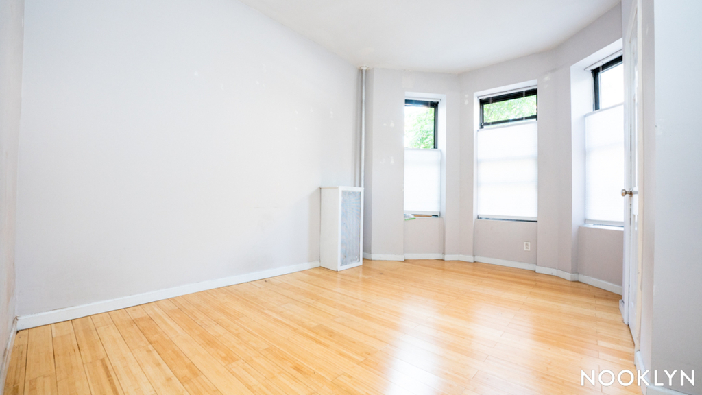 1789 Bedford Avenue - Photo 4