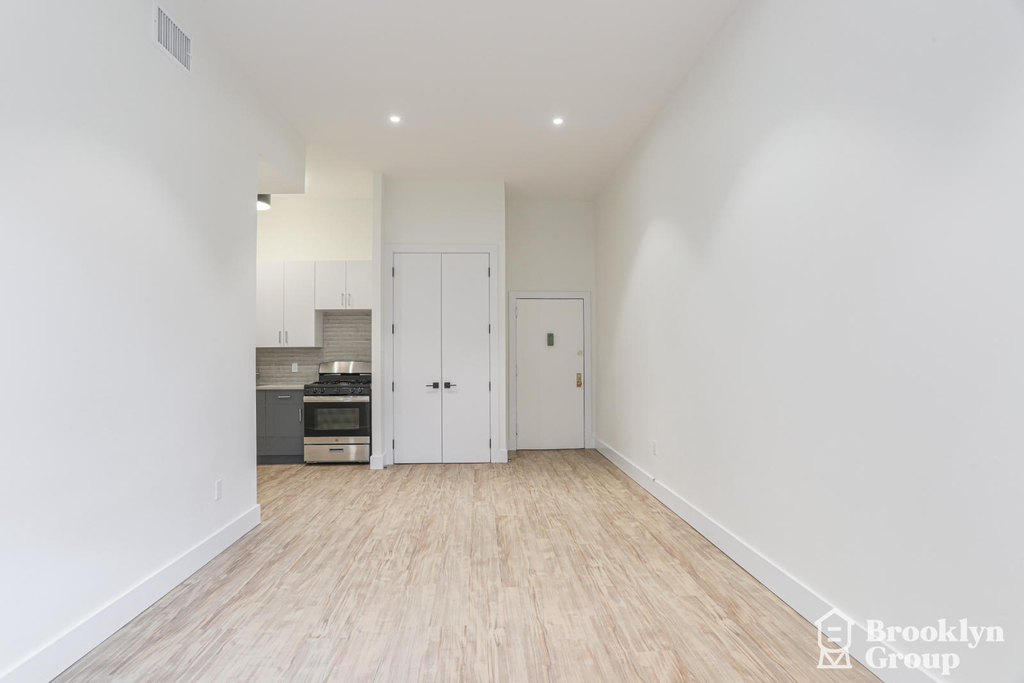 781 Washington Avenue - Photo 1