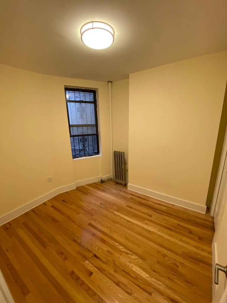 234 Schenectady Avenue - Photo 1