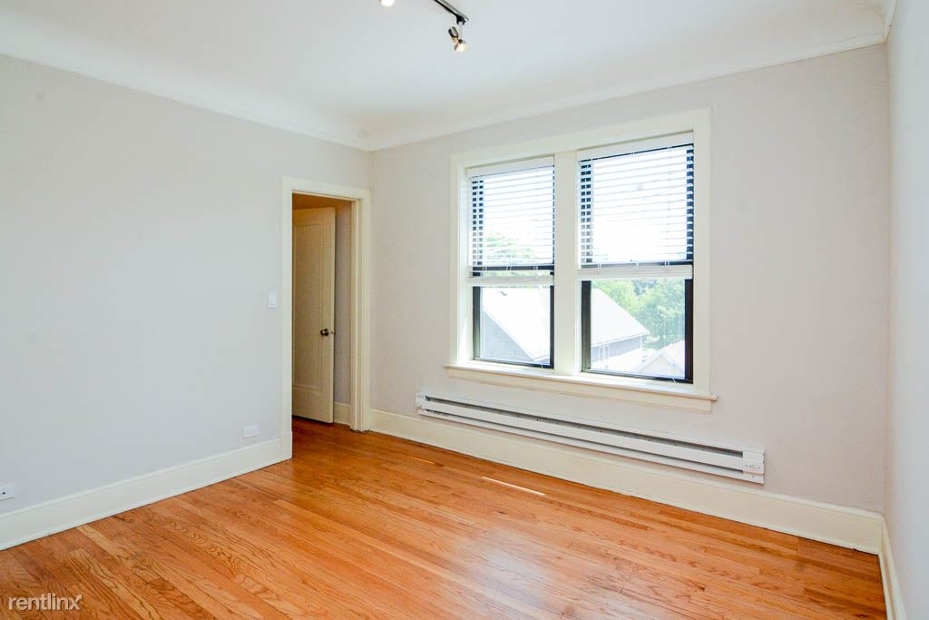 2323 N. Rockwell, Unit 4c - Photo 6