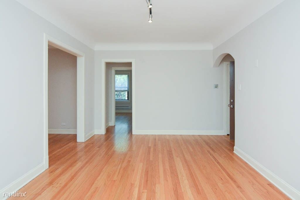 2325 N. Rockwell, Unit 2a - Photo 10