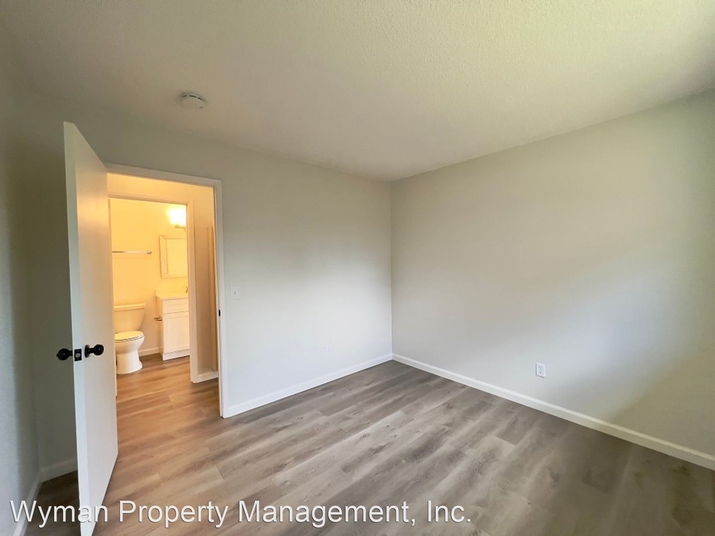 340-342 Underhill Drive - Photo 6