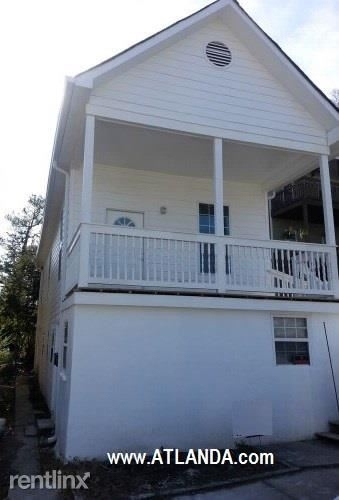 165 Little Street Unit B - Photo 0