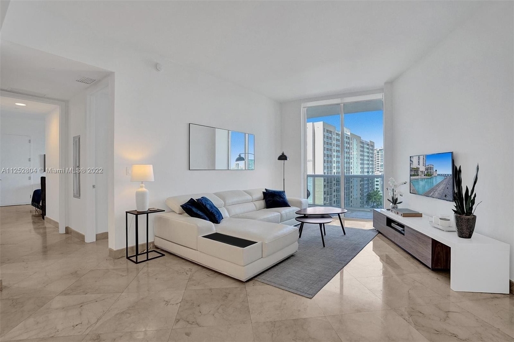 16001 Collins Ave - Photo 11