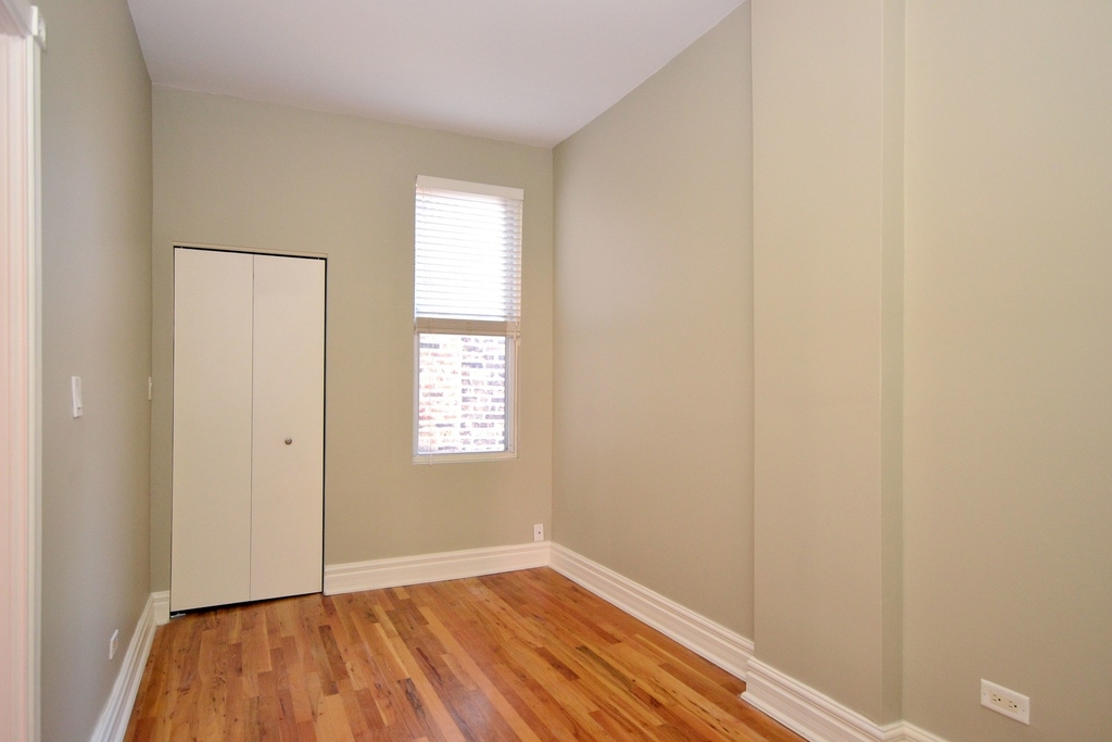 1706 W Huron Street - Photo 5