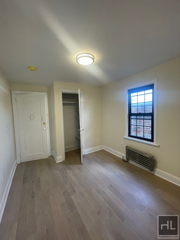 603 East 4 Street - Photo 8