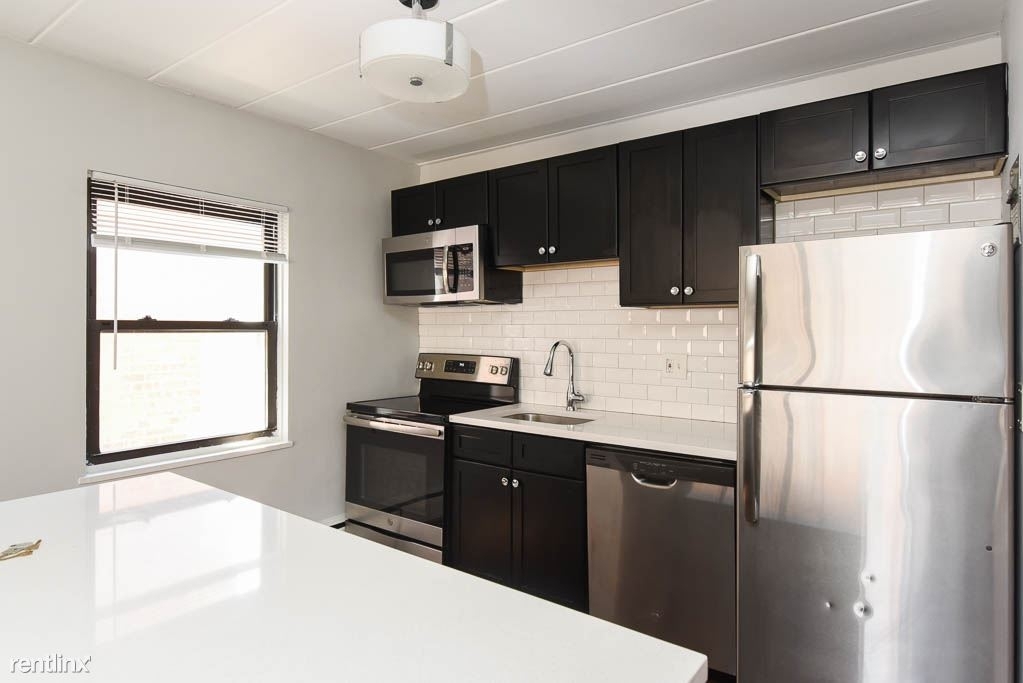 6007 N. Kenmore, Unit 104 - Photo 4