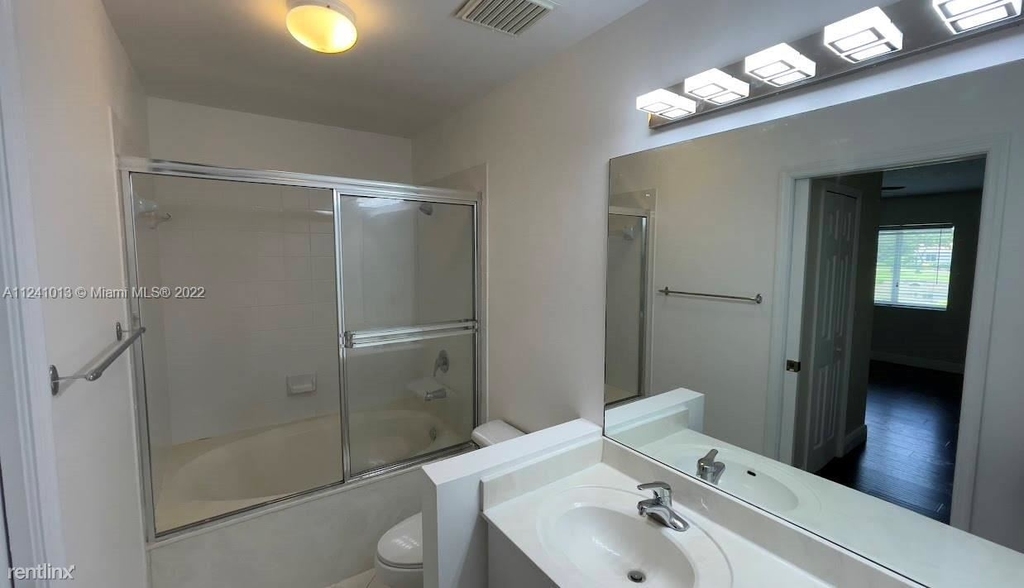 11432 Sw 17th Ct - Photo 13