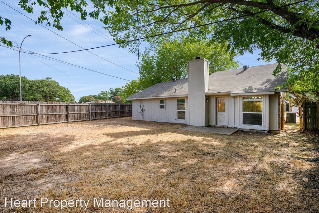 6000 Windsong Dr - Photo 23