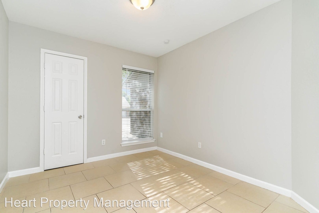 6000 Windsong Dr - Photo 4