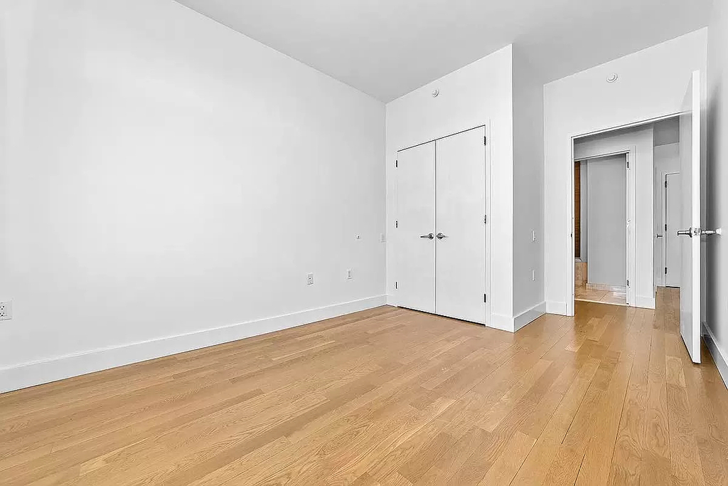 836 Bergen Street - Photo 4