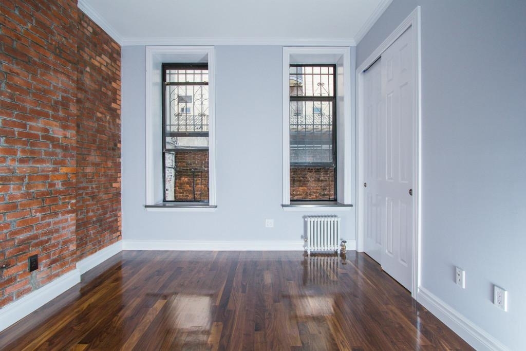 214 East 25th Street - Photo 1