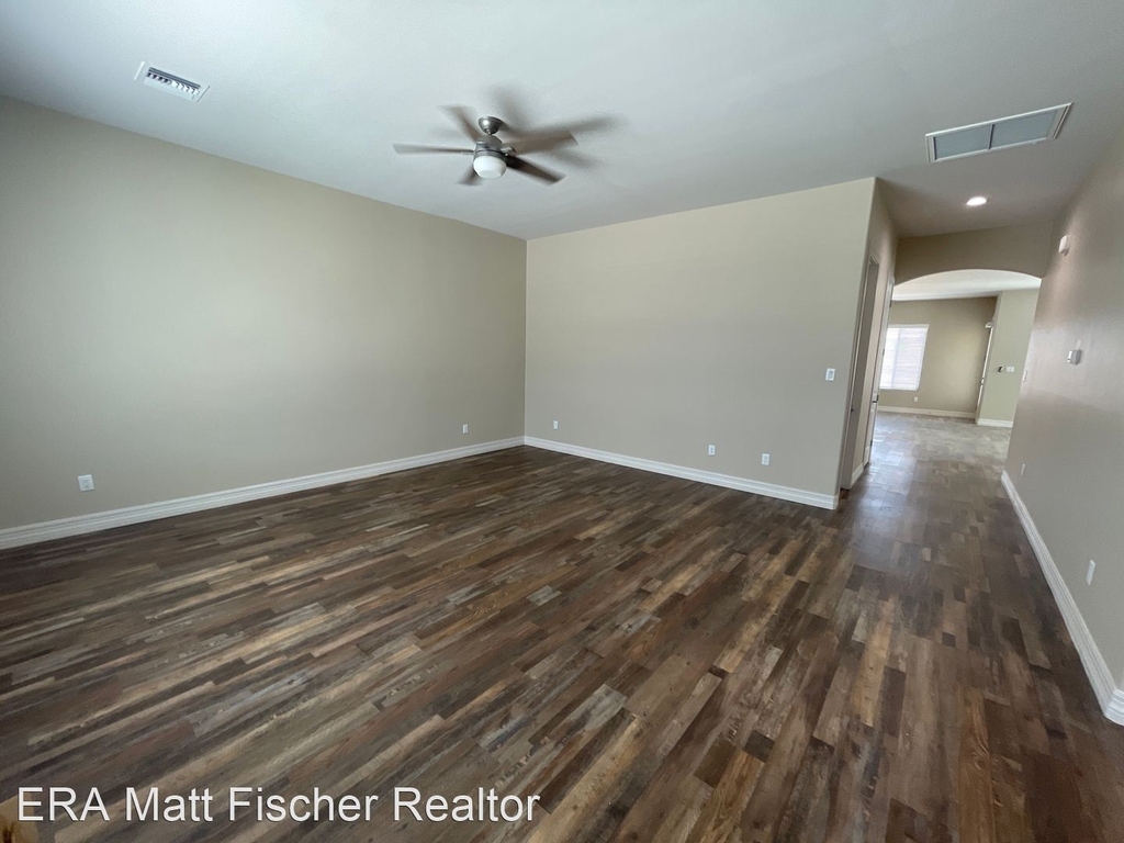 14774 E 47th Lane - Photo 2