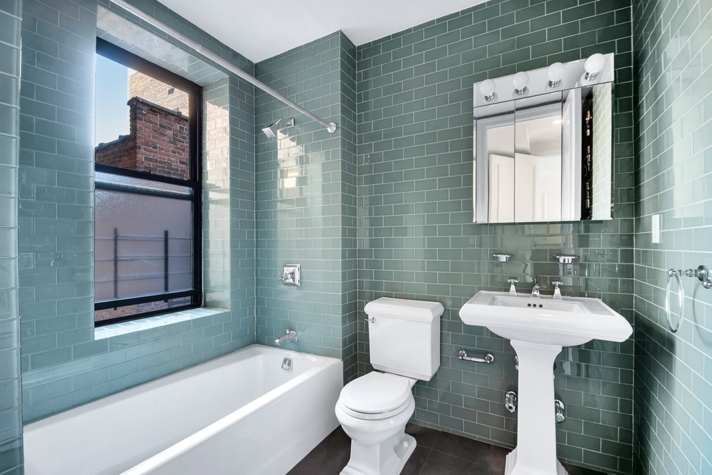 157 East 81st Street - Photo 9