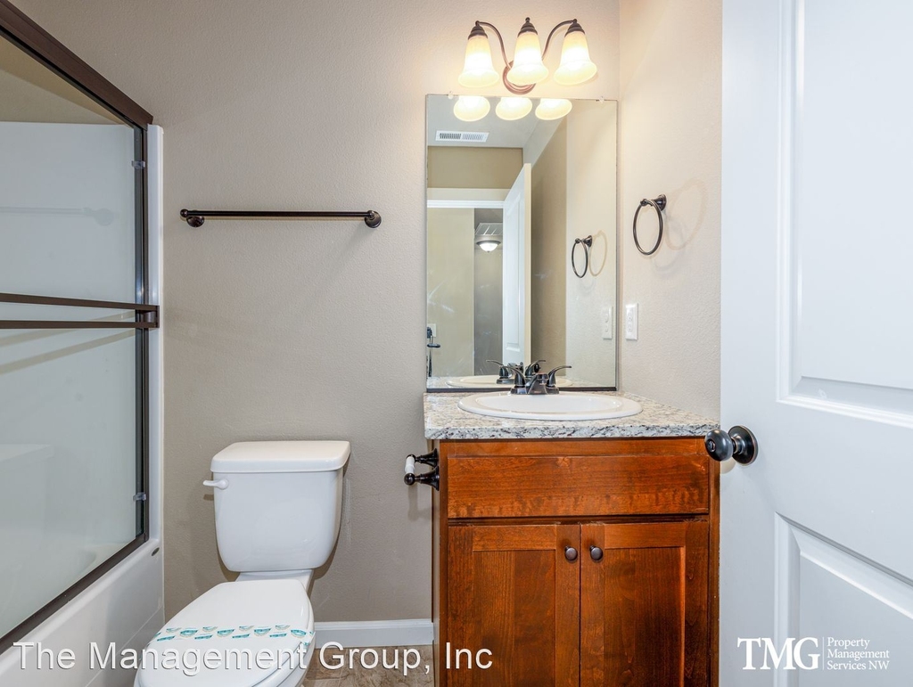 4105 Ne St. Johns Rd - Photo 11